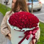 Gėlių dėžutė "51 rožė"