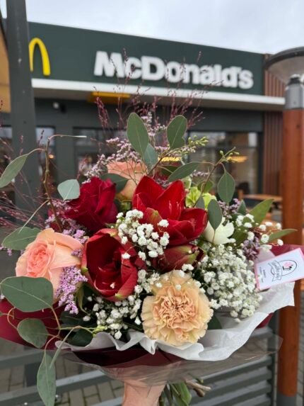 Puokštė „Ryto bučinys“