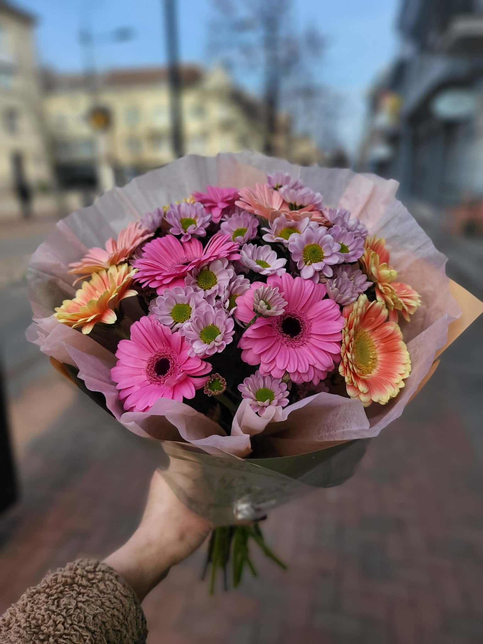 655548244_1248843217444265_460507483452506662_n Puokštė "Saulėtas rytas" - Image 1